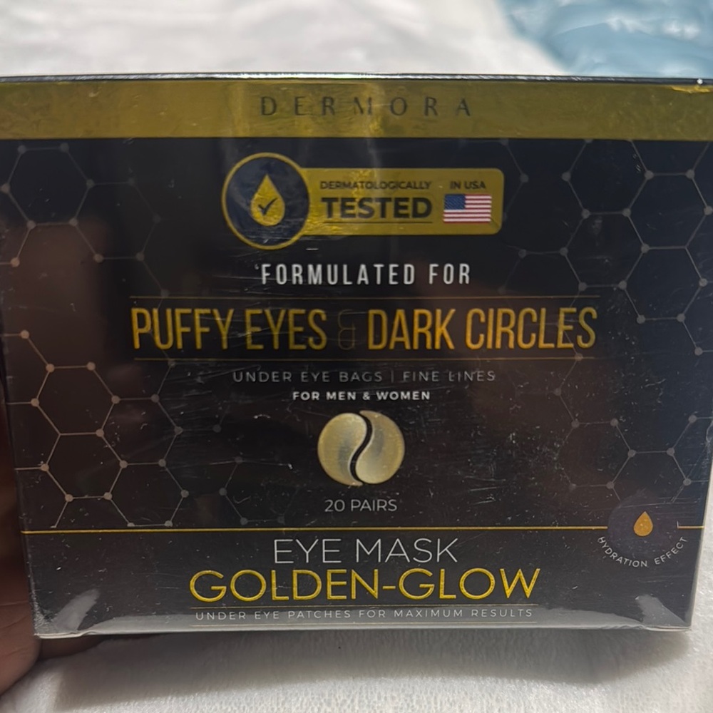 Gold and Black Eye Cream for Puffy Eyes